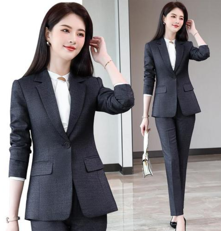 穿西裝配短裙，擋不住少女身材