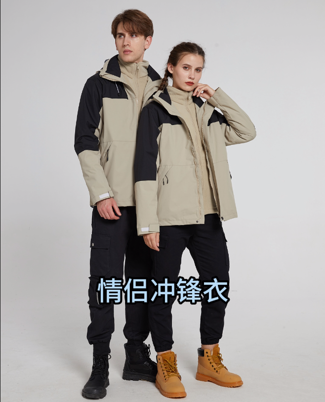 外衣：150D高彈春亞紡-100%聚酯纖維內(nèi)膽：300克雙面搖粒絨-100%聚酯纖維防水5000/透氣2000/防風(fēng)/保暖/三合一男女同款沖鋒衣登山服，奧特萊斯定制款防寒保暖情侶套裝沖鋒衣。